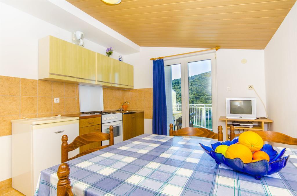 Apartments Nada Рогозница Екстериор снимка