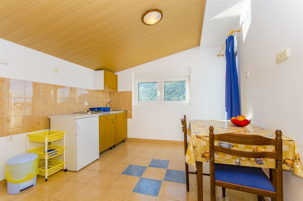 Apartments Nada Рогозница Екстериор снимка