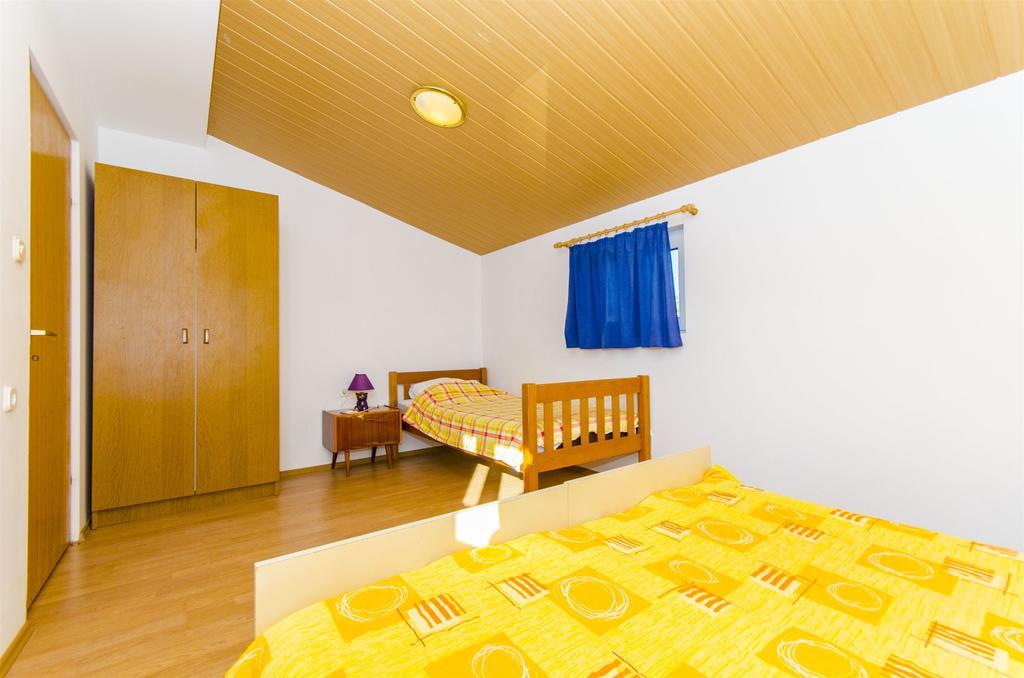 Apartments Nada Рогозница Екстериор снимка